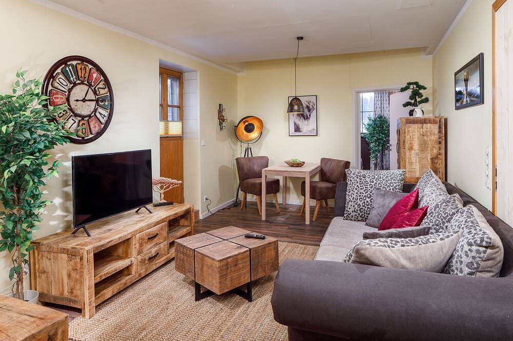 Ganze Wohnung, Appartement Gartenblick in Eisenberg, Bayerisch Schwaben