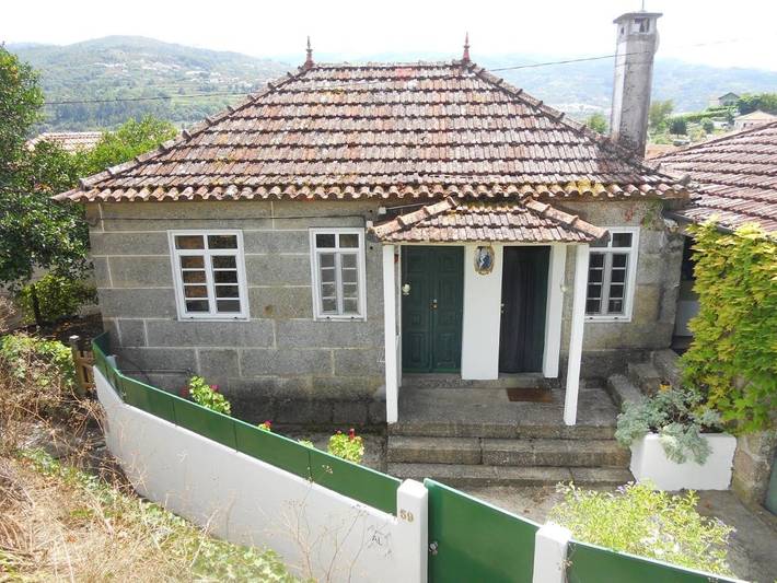 Maison de campagne pour 4 personnes, avec jardin, animaux acceptés dans Santa Marinha do Zêzere
