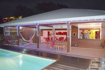 Villa pour 8 personnes, avec jardin ainsi que vue et piscine à Deshaies