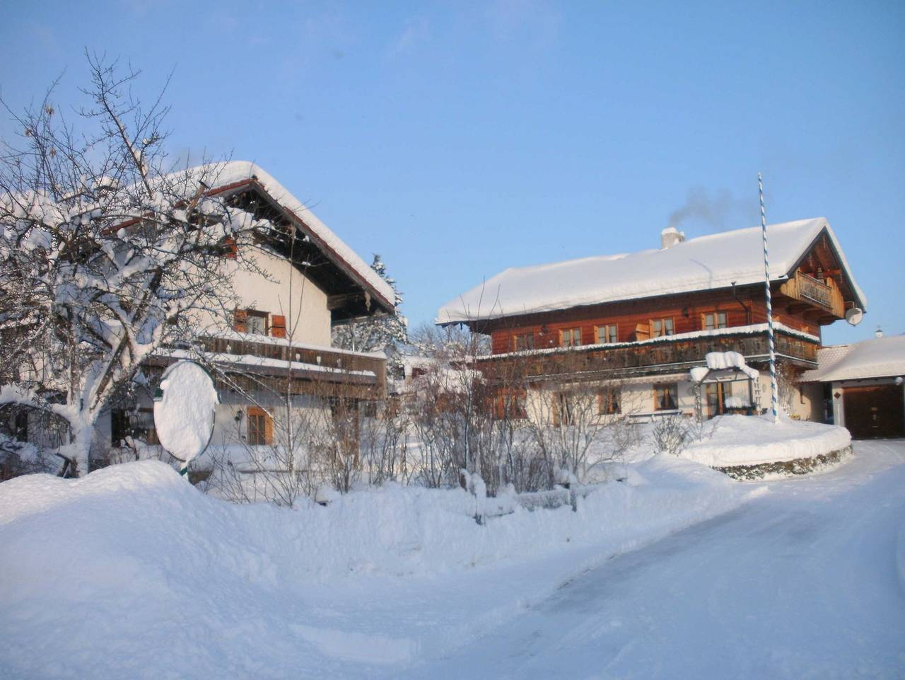 Ganze Ferienwohnung, Haus Wendelstein  Familie Alt - Schwalbennest Wohnung in Fischbachau, Alpenland Tegernsee Schliersee