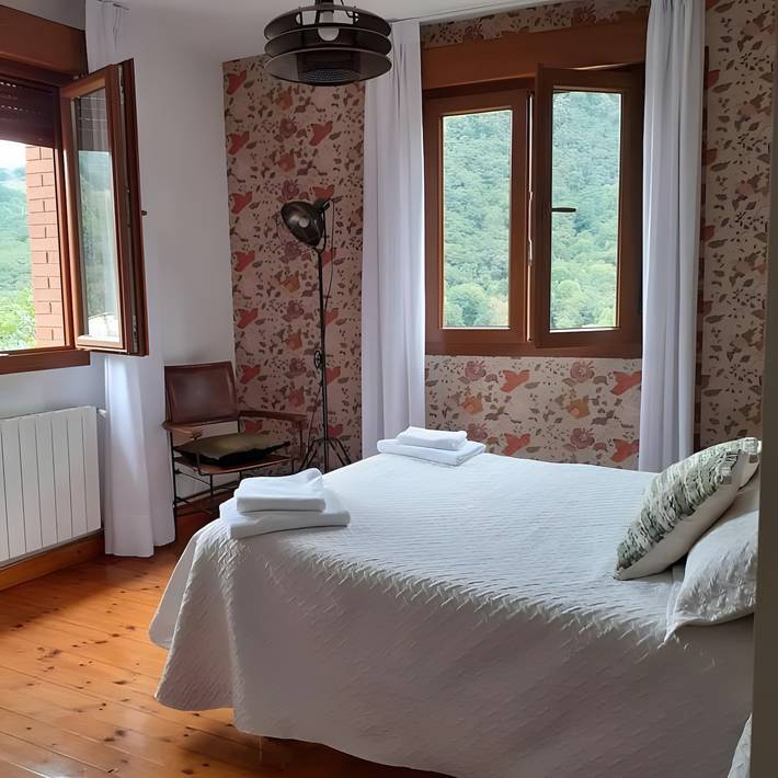 Landhaus 'El Mirador De Jozarcu' mit Bergblick, Balkon und Wlan in Peñarrubia, Cordillera Cantábrica