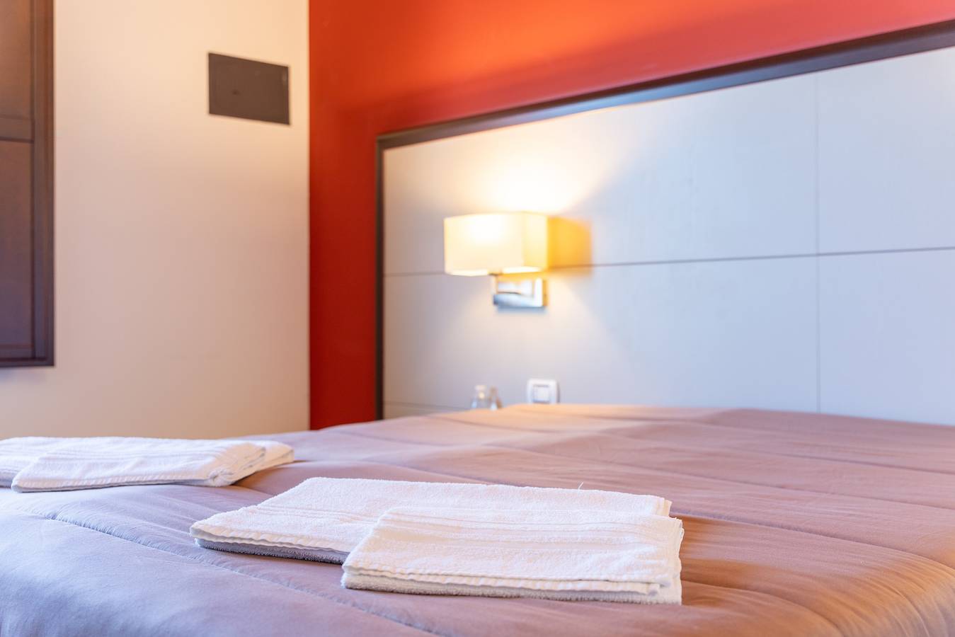 Habitación 'Tramuntana' con piscina y terraza compartidas, Wi-Fi in Provincia de Caltanissetta