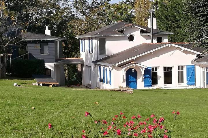 Maison de vacances pour 13 personnes, avec jacuzzi et jardin, animaux acceptés