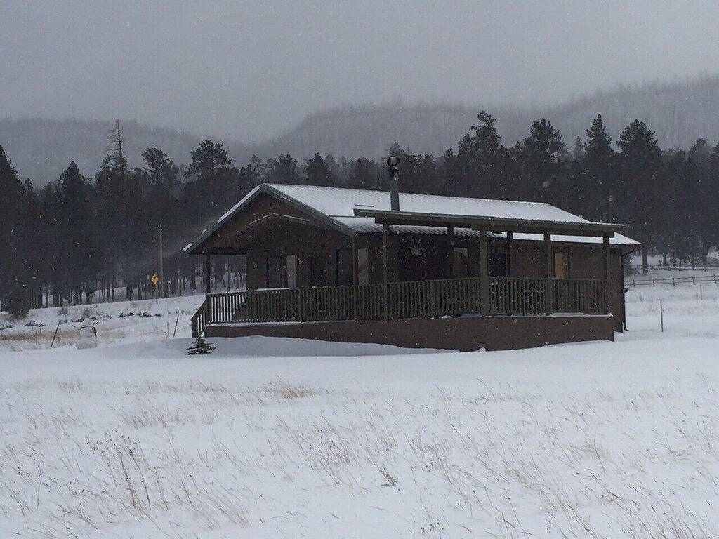 Semrows Cabin wird von Cabin Butler verwaltet in Greer, Apache County