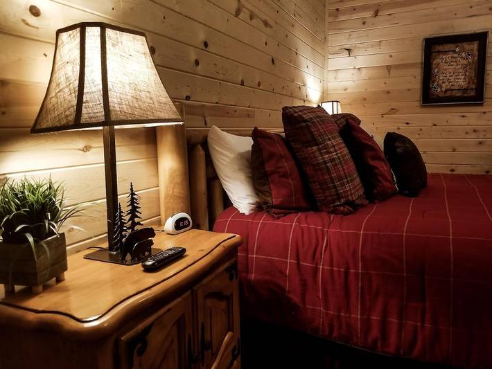 Chalet for 8 people, with hot tub and terrace in Table Rock Lake