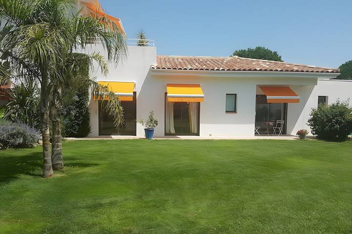 Chambre d’hôte pour 2 personnes, avec jardin à Sorède