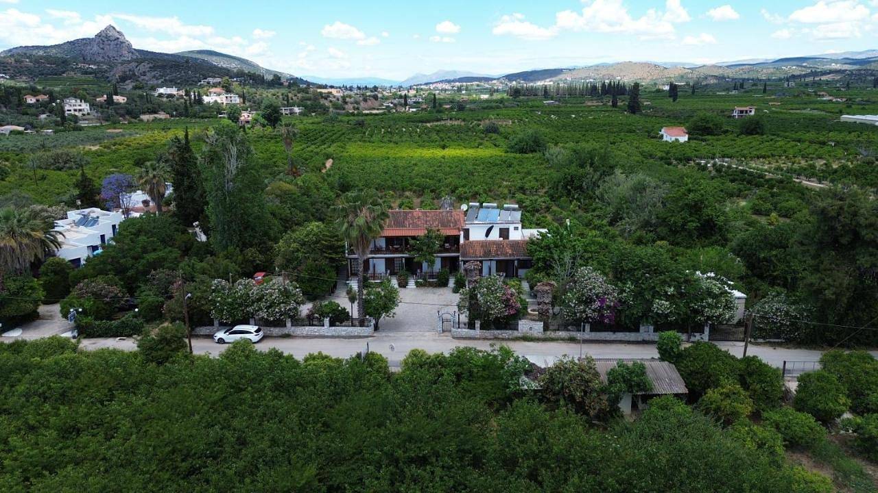 Ganze Wohnung, First Floor Studio in Asini, Argolis