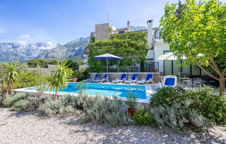 Ferienhaus für 12 Personen, mit Terrasse in Makarska - 2