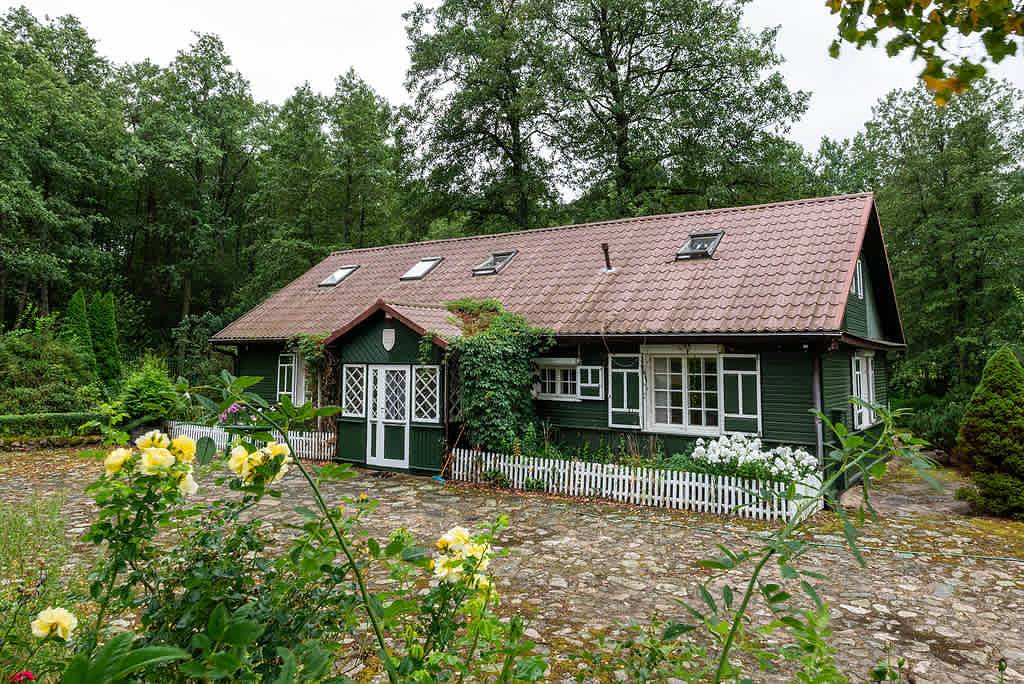 Scenic Riverside House with Beautiful Views in Podlasie
