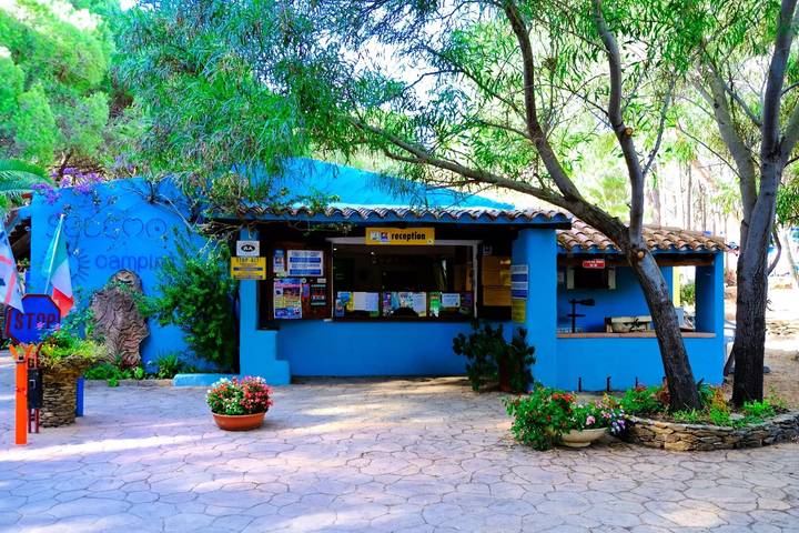 Camping für 4 Personen, mit Terrasse und Pool, mit Haustier in Süditalien - 2