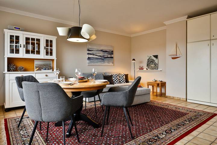 Ganze Wohnung, 2 Zimmer Ferienwohnung mit uneinsehbarem Balkon im Herzen von Hörnum in Nordfriesische Inseln (Schleswig-Holstein) (Schleswig-Holstein), Hörnum