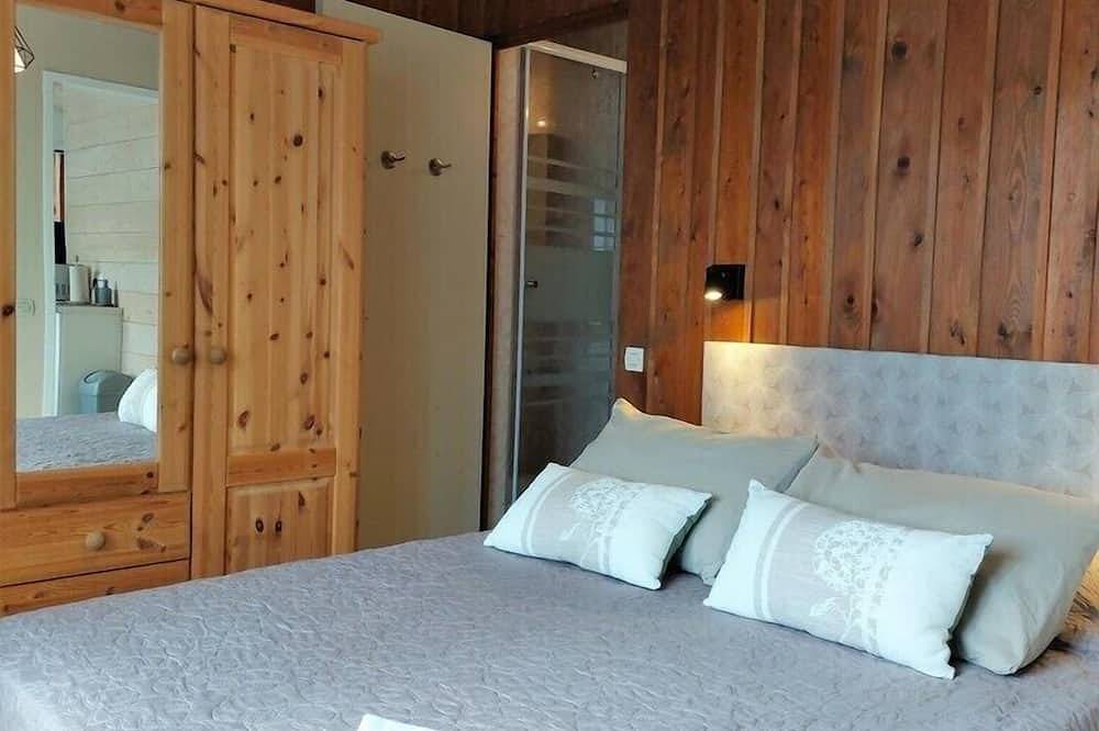 Situé dans le massif des montagne du Jura dans le département de l'Ain, ressourcement garanti in Montanges, Nantua