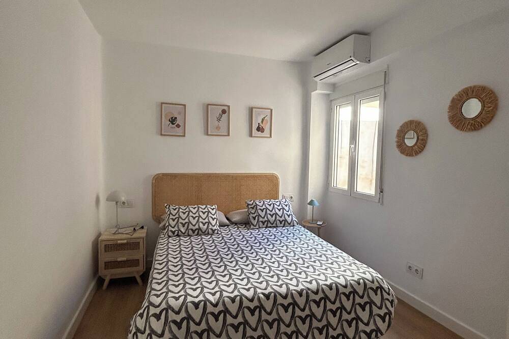 Entire apartment, La Casa del Valle located in the majestic Ricote Valley. Surrounded by mountains. in Blanca, Murcia Inland