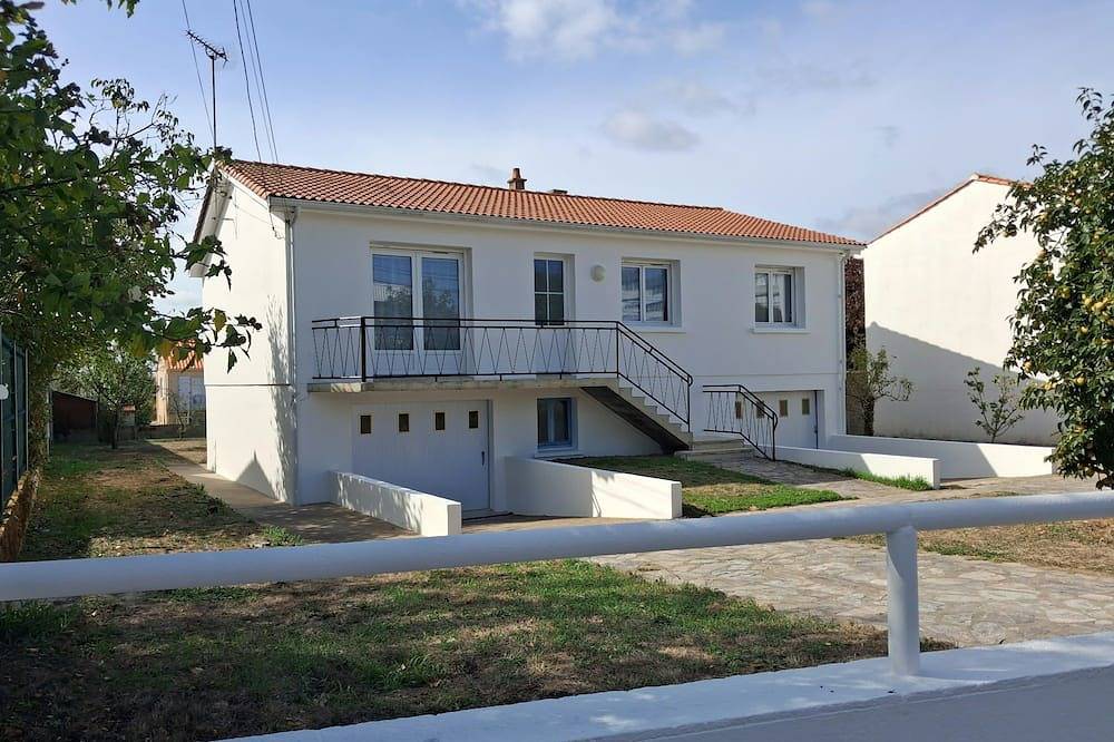 Comfortable family home in La Roche-sur-Yon, in a quiet neighborhood in La Roche-sur-Yon, Valle del Loira