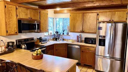 Log Cabin for 8 Guests in Idyllwild, Riverside County, Picture 1