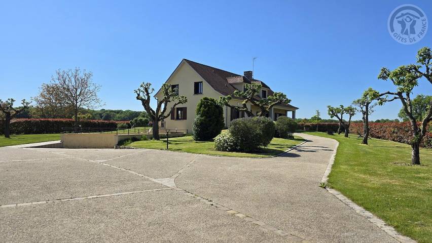 Gîte for 15 people, with garden - 1