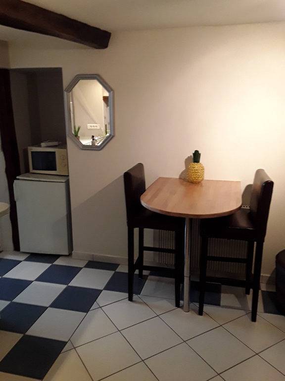 Gîte pour 2 personnes, avec terrasse, animaux acceptés dans le Jura - 4