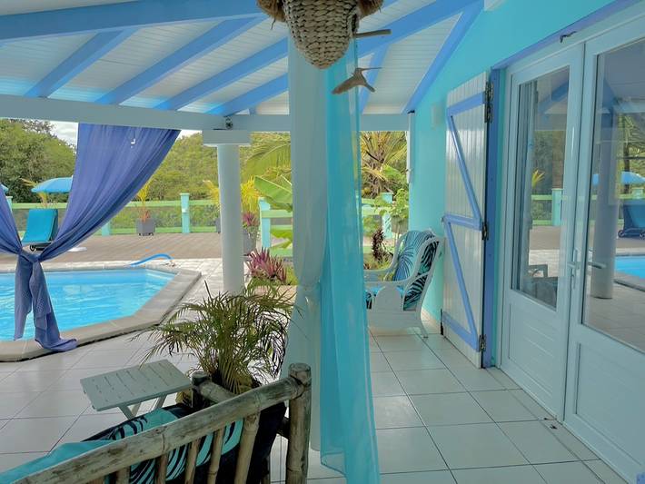Maison et table d'hôtes sur-mesure pour les vacanciers et les voyageurs d'affair in Le Gosier, Guadeloupe