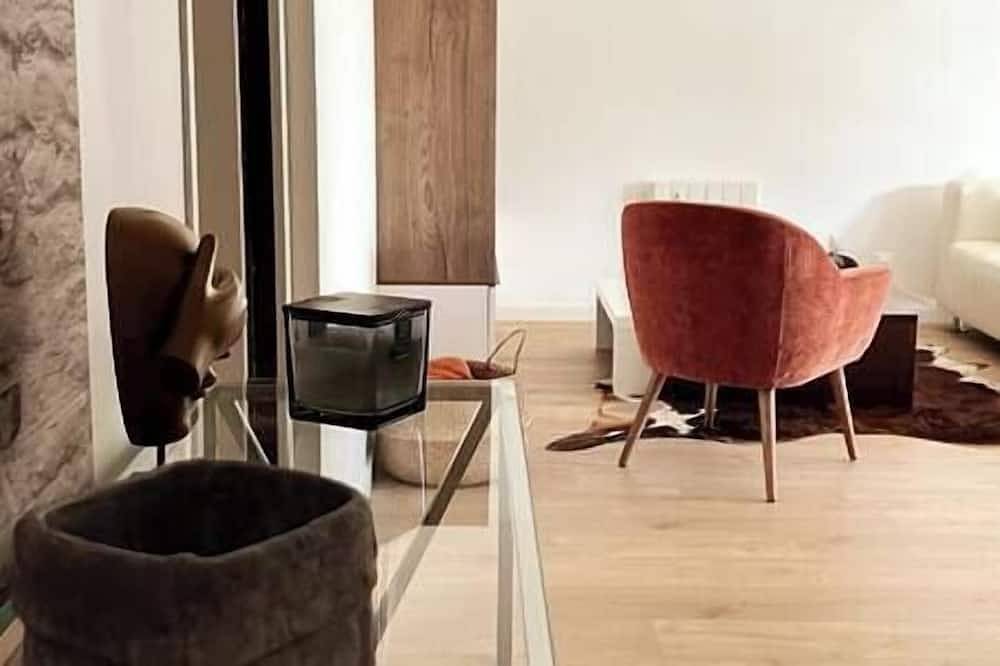 Entire apartment, Appartement 2 Chambres Idéalement Situé en Centre Ville et au Calme in Pessac, Bordeaux region