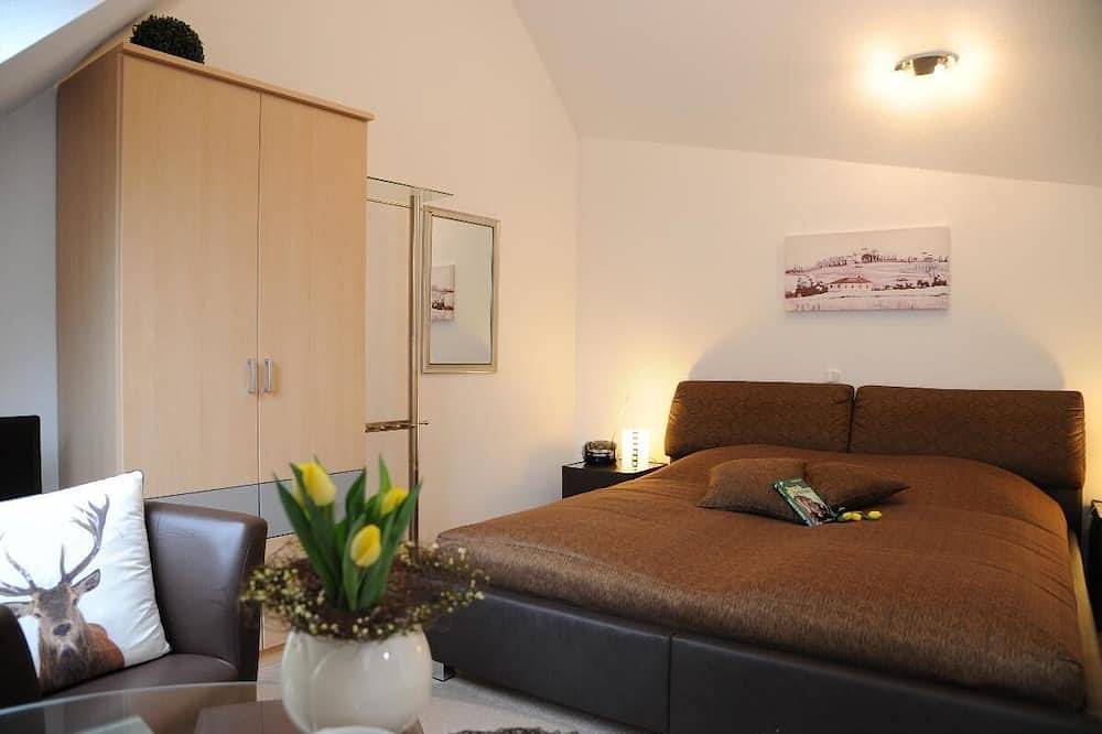 Ganze Wohnung, Gemütliche 3-Sterne-Ferienwohnung mit allergikerfreundlichem Doppelbett in Bad Staffelstein, Oberes Maintal - Coburger Land