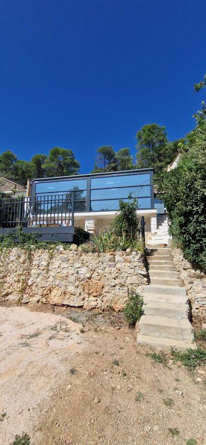 Location de vacances pour 4 personnes, avec vue et balcon dans Lac de Carcès