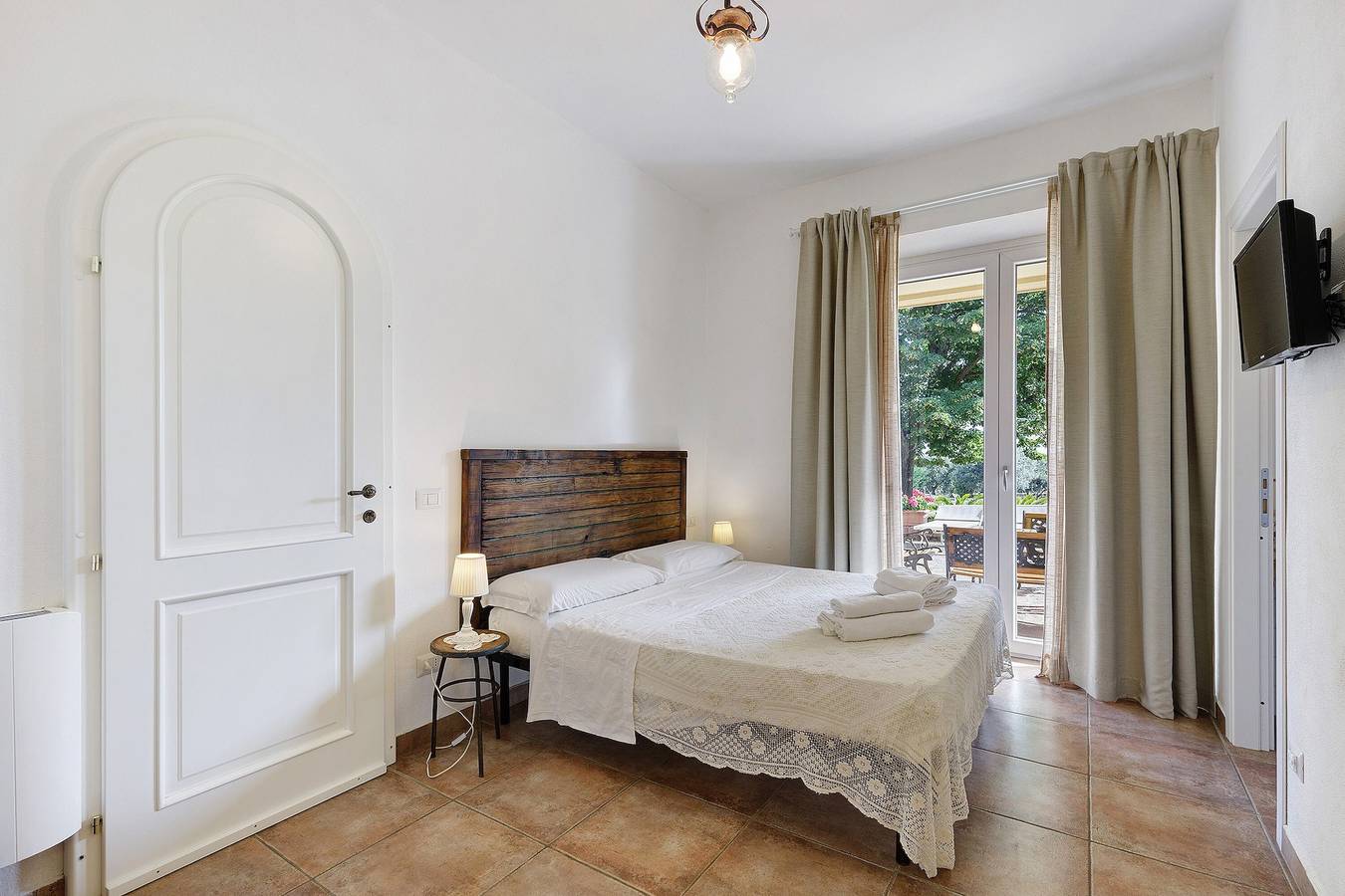Zauberhaftes Landhaus bei Rom mit Whirlpool in Genzano di Roma, Parco Regionale dei Castelli Romani