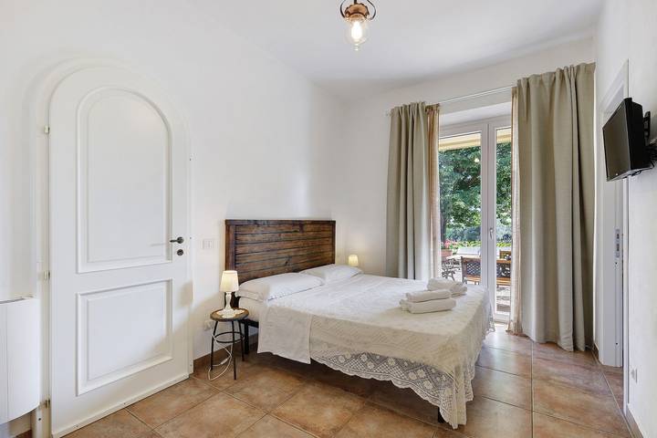 Ferienhaus für 10 Personen, mit Whirlpool und Garten in Latium - 4