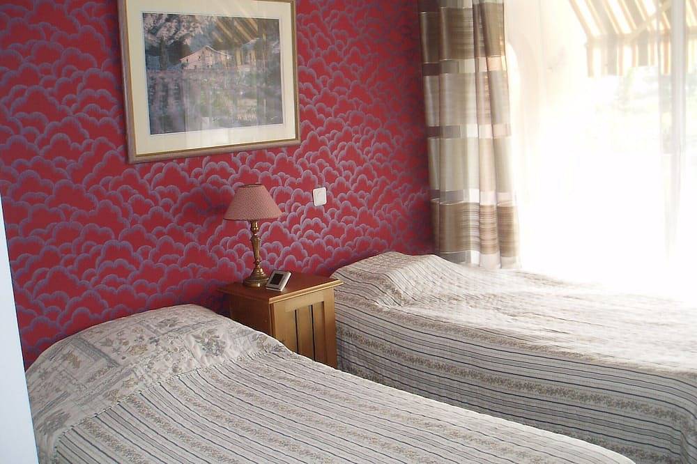Geheel appartement, Rustige residentie Geclassificeerd park, zwembad in Le Cannet, Cannes regio
