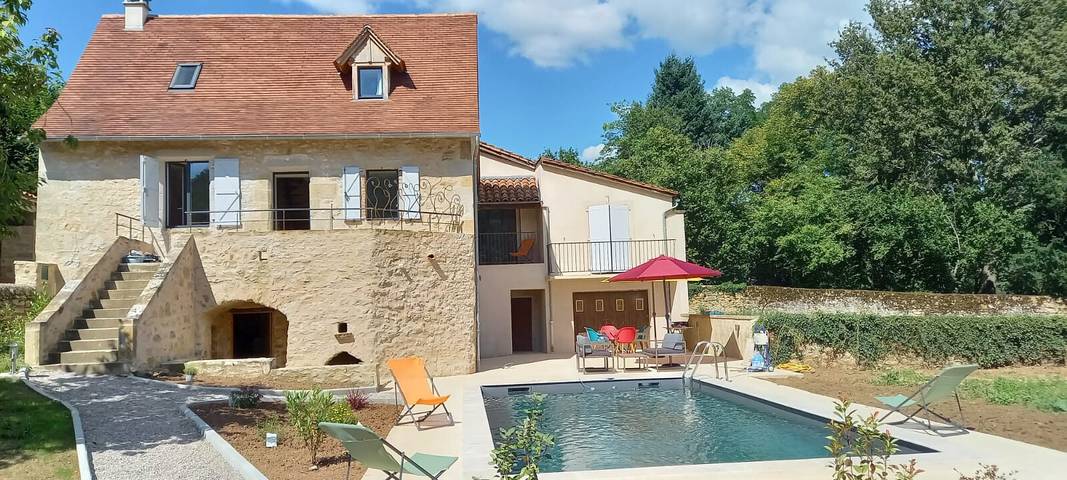 Location de vacances pour 6 personnes, avec jardin, adapté aux familles à Saint-Jean-Lespinasse