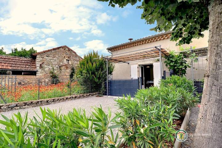 Gîte pour 2 personnes, avec terrasse en Ardèche - 4