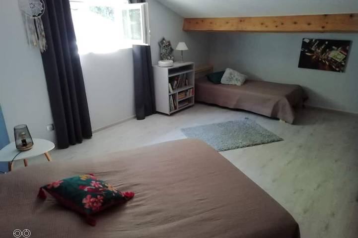 Location de vacances pour 6 personnes, avec terrasse et jardin à Juvinas - 3