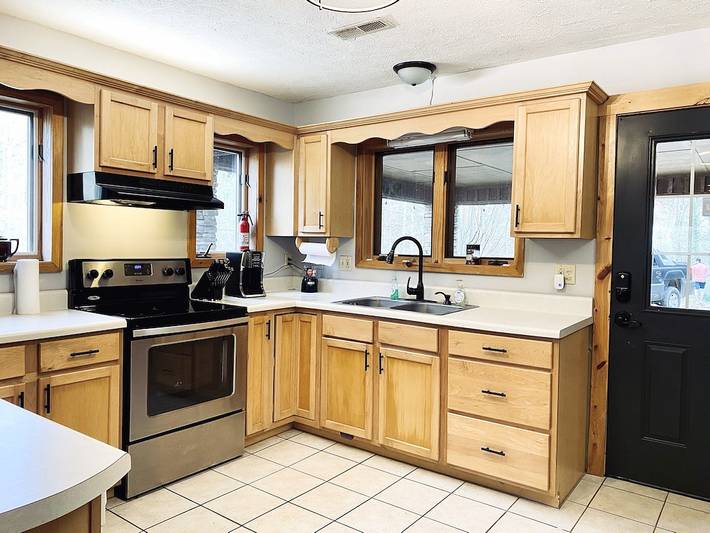 Log cabin for 8 people, with balcony, with pets in Watauga Lake