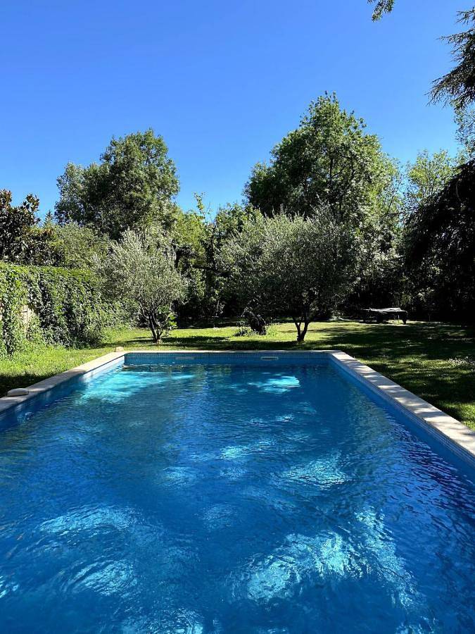 Apartamento para 10 personas, con Terraza y Jardín además de Piscina y Vistas en Les Angles (Gard)