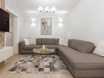 Villa for 12 People in Srebreno, Dubrovnik-Neretva, Photo 1