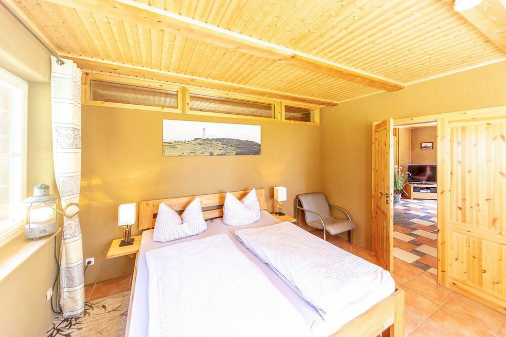 Entire apartment, Holiday Ec - Apartments in thatched house in Suhrendorf, Ummanz