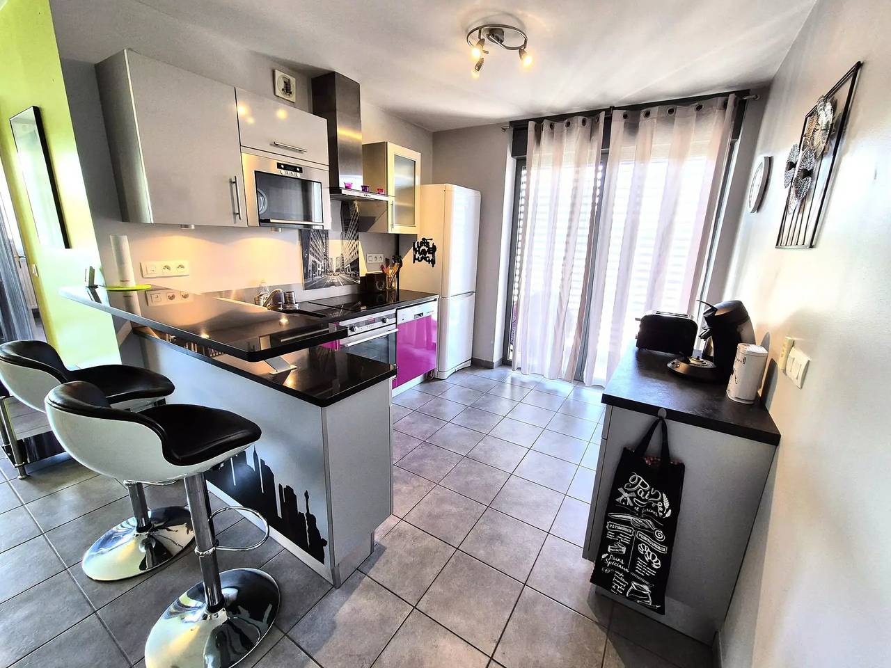 Appartement entier, Charmant 2 pièces avec emplacement idéal au bord du lac ! in Aix-les-Bains, Région de Chambéry