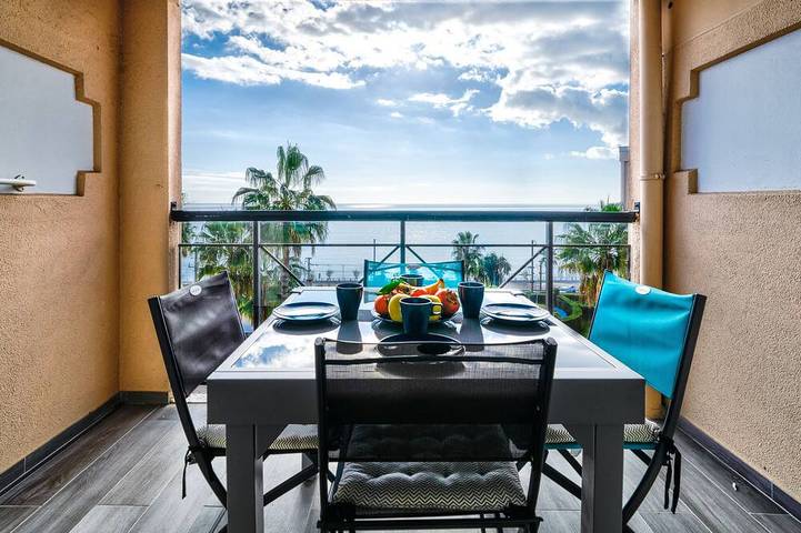 Gîte pour 4 personnes, avec piscine et jardin dans Office De Tourisme Cannes La Bocca