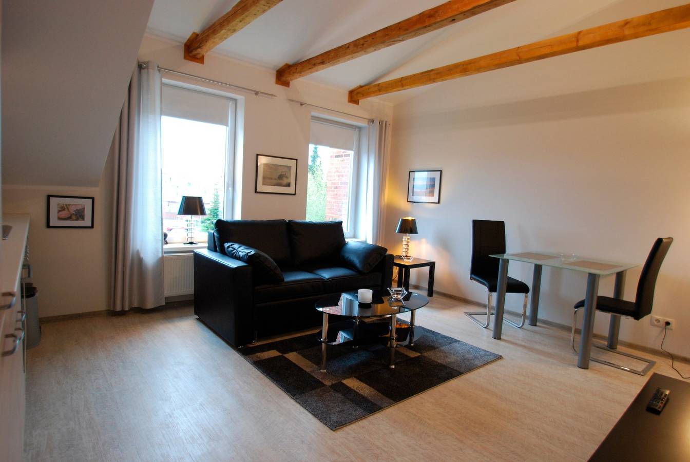 Ganze Ferienwohnung, Gästehaus am Kanal "Fewo Schwebefähre" in Rendsburg, Rendsburg-Eckernförde