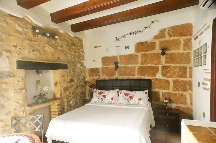 Entire apartment, No. 3 - Studio in the Center of Historical Javea in Jávea, Costa Blanca