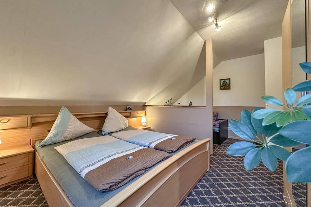 Ganze Wohnung, Schöne Wohnung im Vogtland mit Terrasse in Werda, Chemnitz und Umgebung