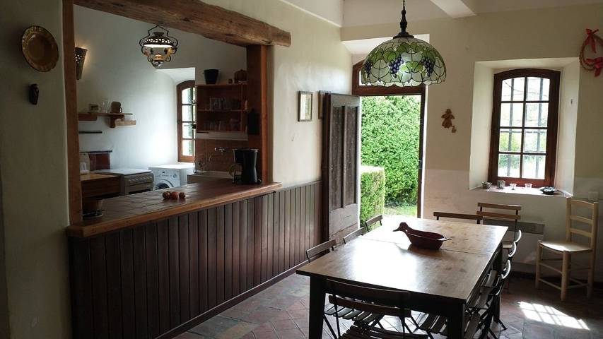 Location de vacances pour 10 personnes, avec jardin et piscine à Allemagne-en-Provence - 3