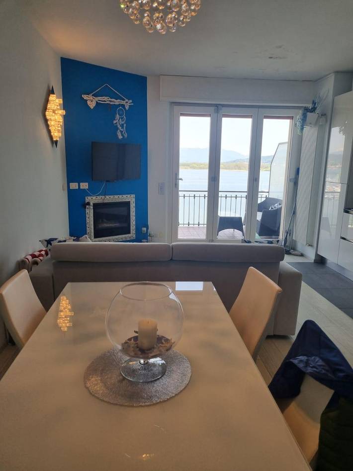 Apartamento entero, Panoramic apartment on the Lake in Dormelletto, Lago Maggiore (Piemonte)