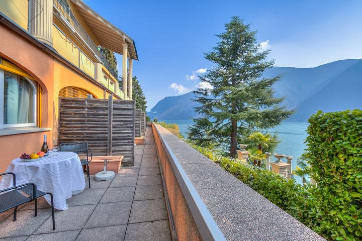 Ferienwohnung für 2 Personen, mit Terrasse und Seeblick in Lugano