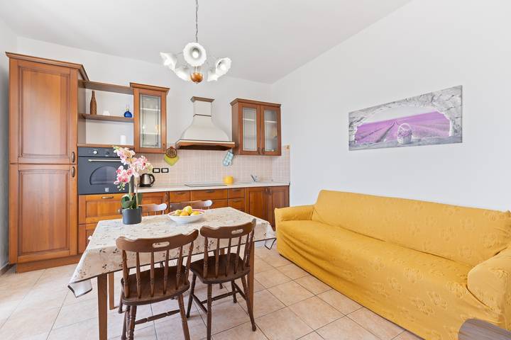Holiday Home 'Mari E Monti' with Sea View, Wi-Fi and Air Conditioning in Scano di Montiferro, Sardinien