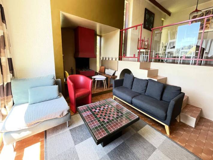 Chalet pour 10 personnes, avec terrasse, adapté aux familles dans Le Lioran - 2