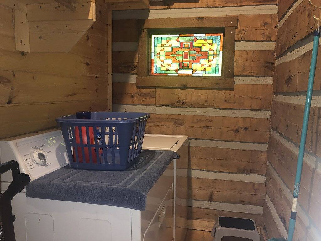 Studio Cabin im Timberwinds Resort, Gemeinschaftspool, privater Whirlpool, gemütlich und komfortabel, Bearadise in Tuckaleechee, Blount County