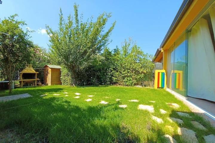 Casa vacanza per 5 persone, con giardino e panorama - 1
