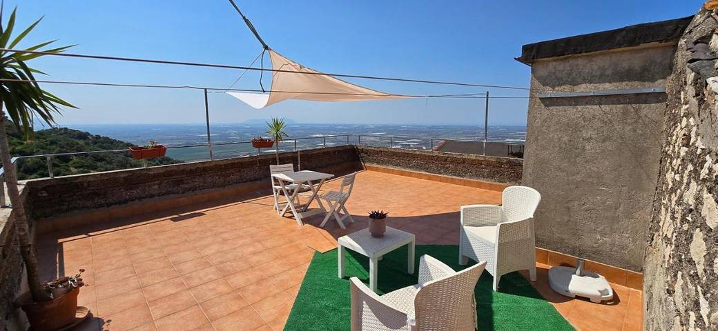 Gîte pour 2 personnes, avec vue et terrasse, animaux acceptés à Sezze - 3