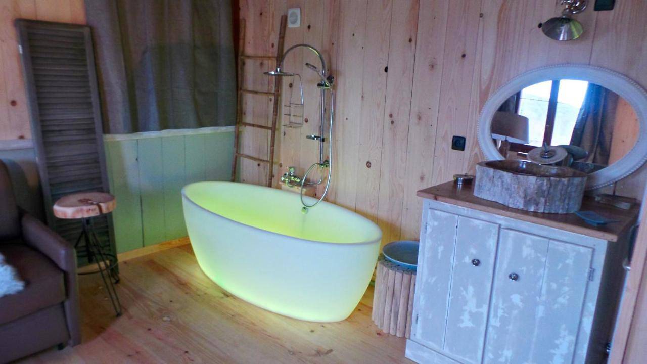 Cabanes flottantes et gîtes au fil de l'eau in Colleville, Région du Havre
