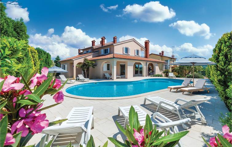 Ferienhaus mit Meerblick für 16 Personen, mit Terrasse und Whirlpool in Istrien - 2